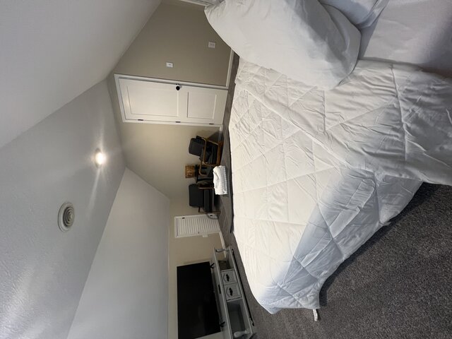 Image 17 for Lakefront Lodge | Sleeps 12 | Bay Views + Hot Tub