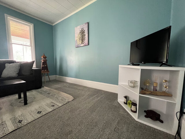 Image 5 for Lower Duplex Retreat - 3BR w/ Porch & Boat Parking