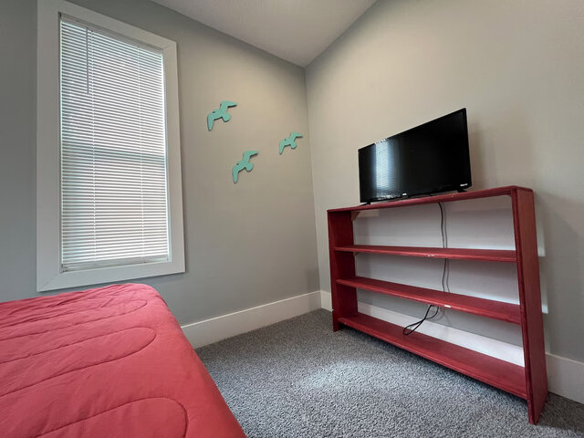 Image 4 for Lower Duplex Retreat - 3BR w/ Porch & Boat Parking