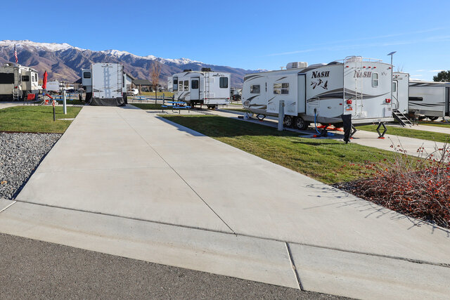 Image 1 for 63' Pull-In ONLY Sites