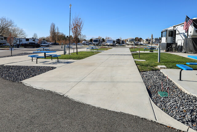 Image 1 for 63' Back-In ONLY Sites