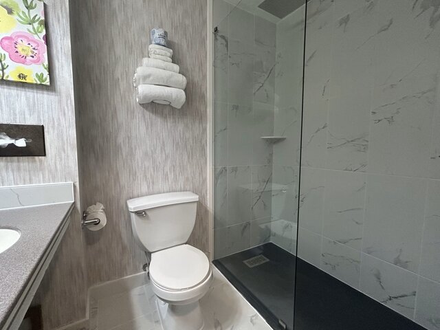 Image 2 for #03 Lower Lodge Ground Floor Room  "Magnolia"