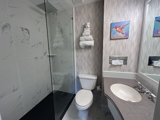 Image 5 for #12 Upper Lodge Family Loft Suite "Poplar"