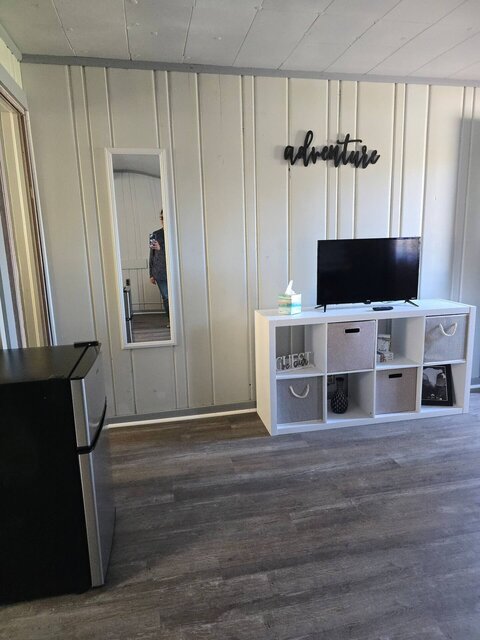 Image 3 for Thunder Bay Hideaway Room 5