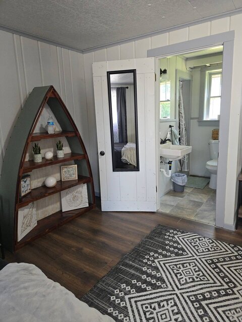 Image 4 for Thunder Bay Hideaway Room 4