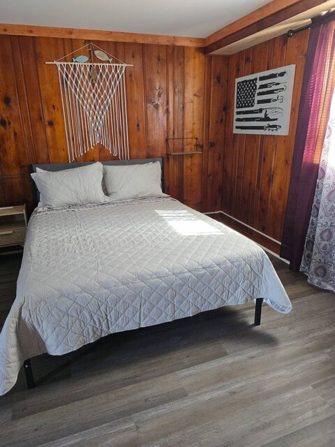 Image 3 for Thunder Bay Hideaway Room 3