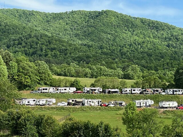 Image 4 for A-23 Mtn View Pull Thru RV Site (Max 36' RV)