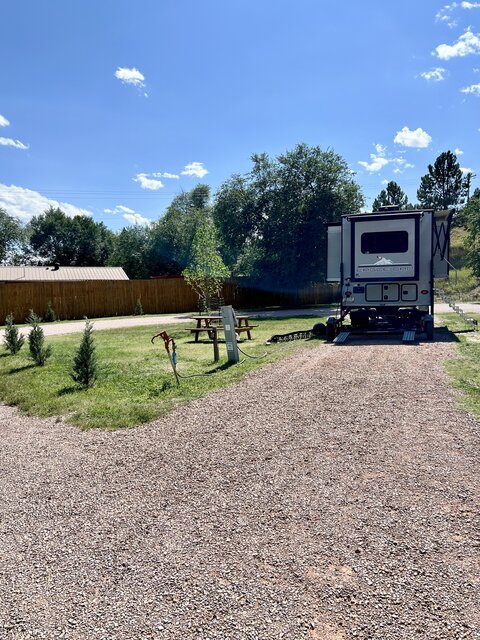 Image 2 for 01 Pull Thru Site - RVs over 35'