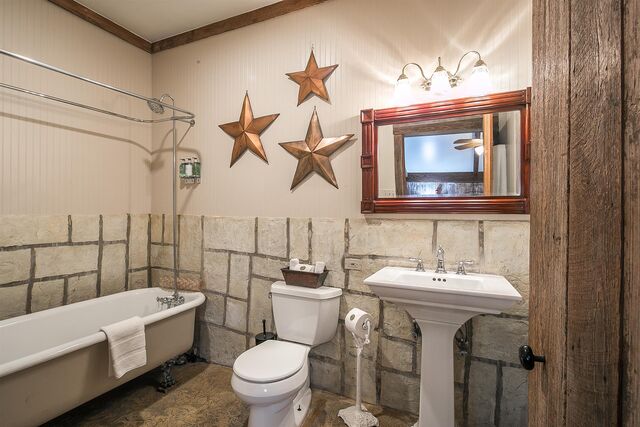 Image 4 for Fireside Lodge #2