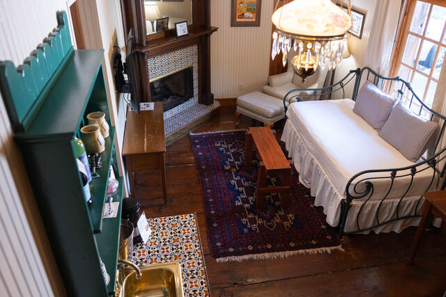 Image 4 for Sunday Haus #16