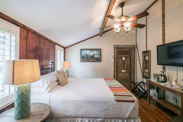 Image 2 for River Barn Getaway