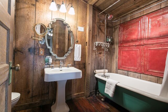 Image 2 for River Lookout