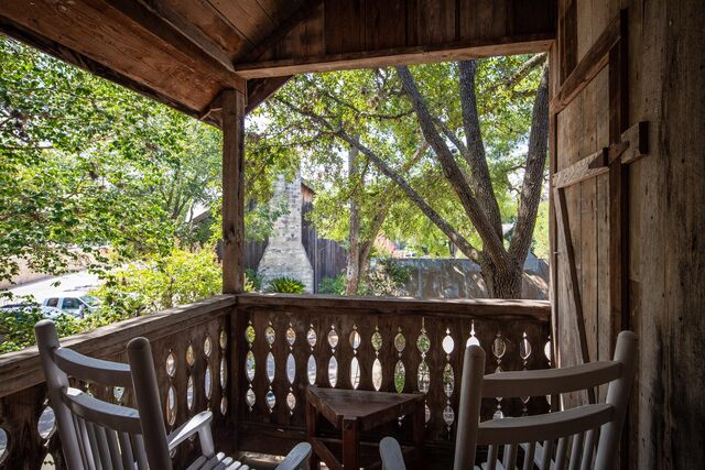 Image 5 for Harriet Haus #26