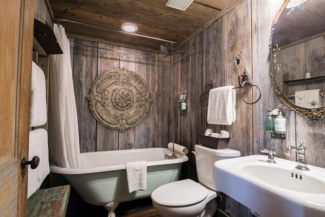 Image 4 for River Tree Loft