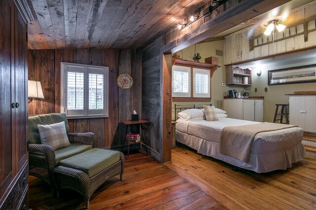 Image 1 for Corn Crib Cottage