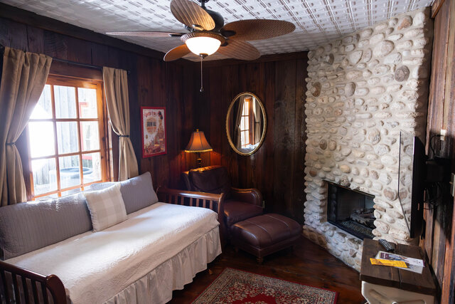 Image 3 for Sunday Haus #23