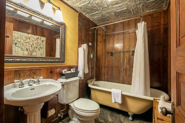 Image 3 for Harriet Haus #25