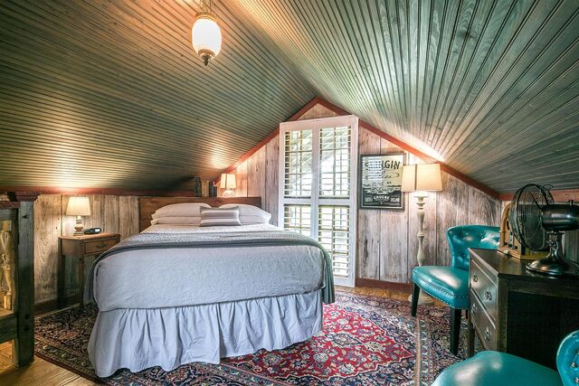 Image 3 for River Tree Loft