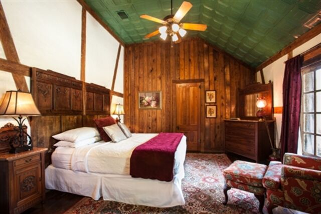 Image 4 for Sunday Haus #22