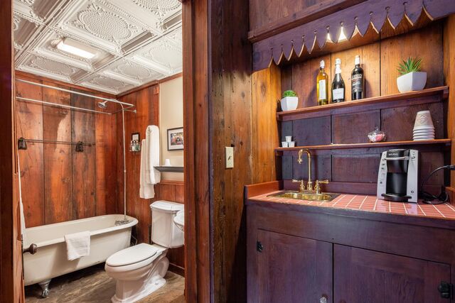 Image 2 for Harriet Haus #26