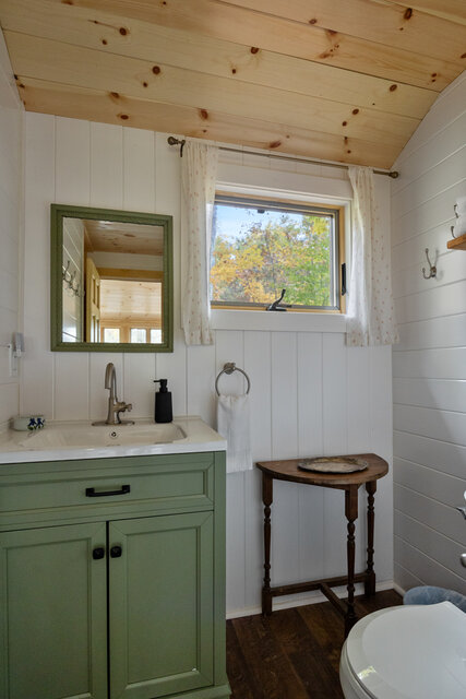 Image 3 for Iron & Basswood (4 BR)