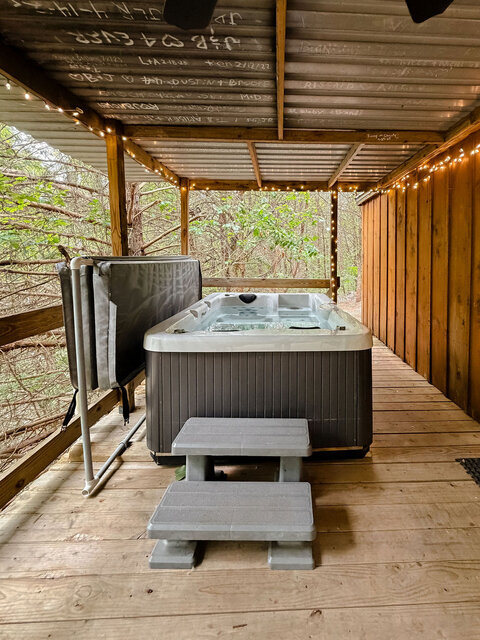 Image 9 for The Love Shack