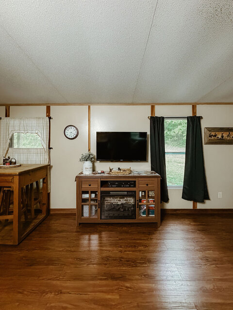 Image 4 for Creekside Cottage