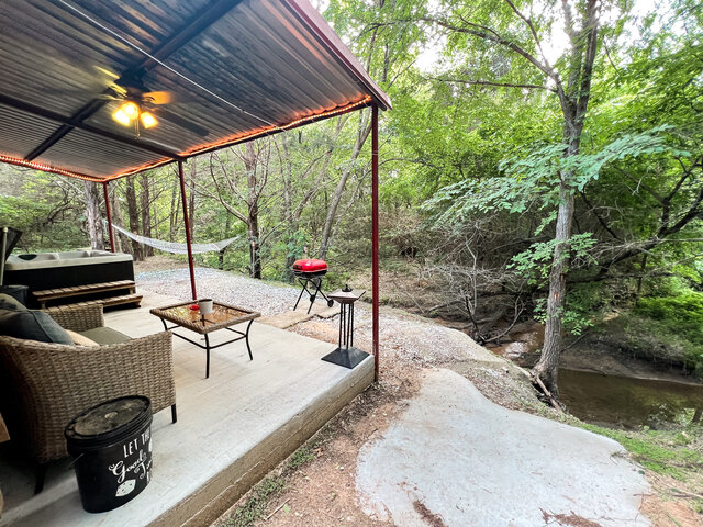 Image 20 for Red Bud Cabin