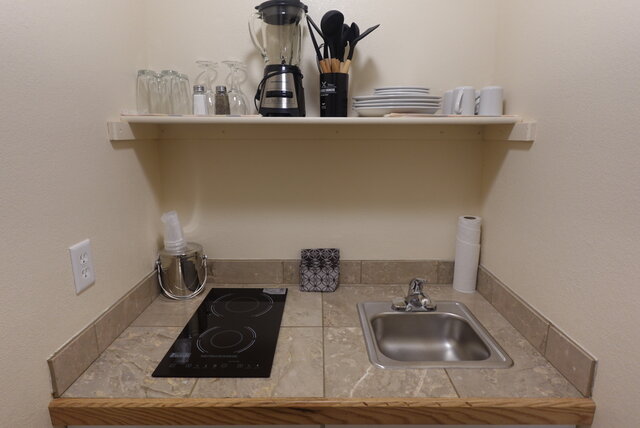 Image 6 for Standard King with Jetted Tub