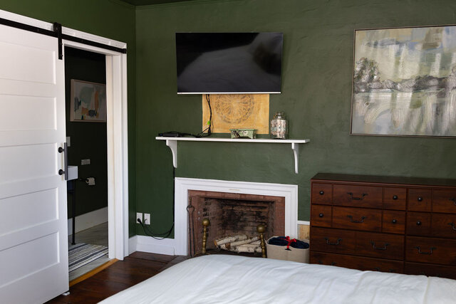 Image 3 for Green Room