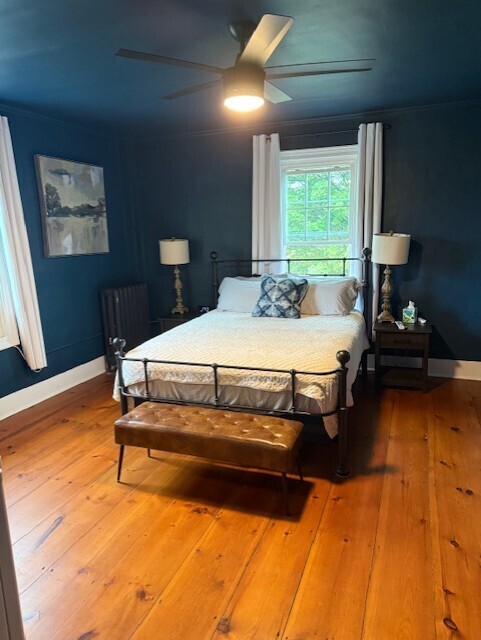 Image 6 for Blue Room