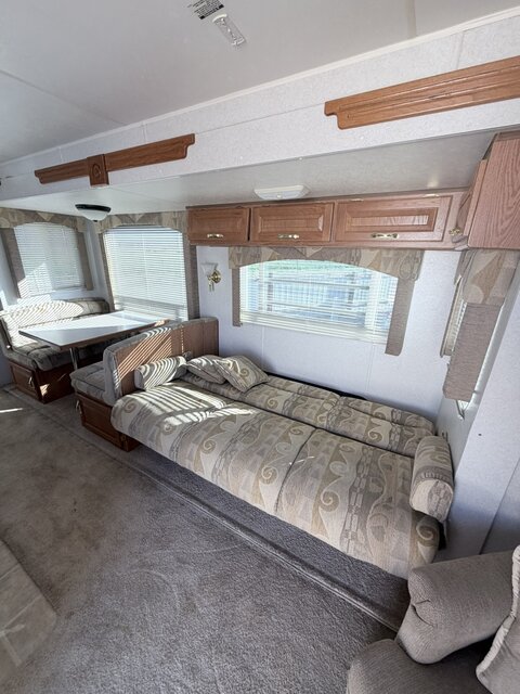 Image 7 for 04) Cozy RV Camper