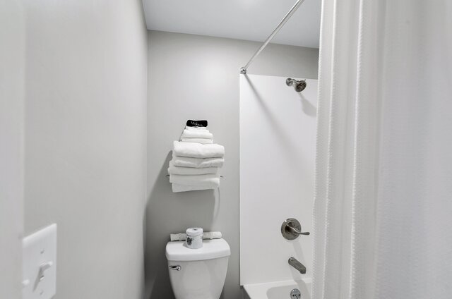 Image 3 for Pine Top Double (2 Queens)