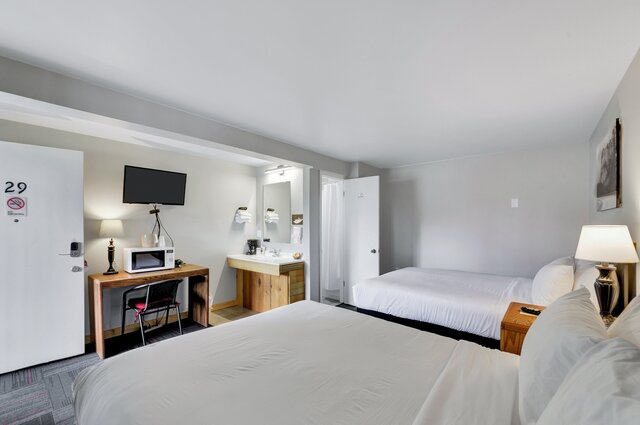 Image 2 for Pine Top Double (2 Queens)