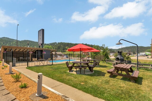 Image 8 for Pine Top Single (1 Queen)