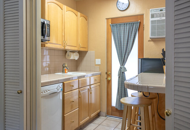 Image 4 for Pool Studios