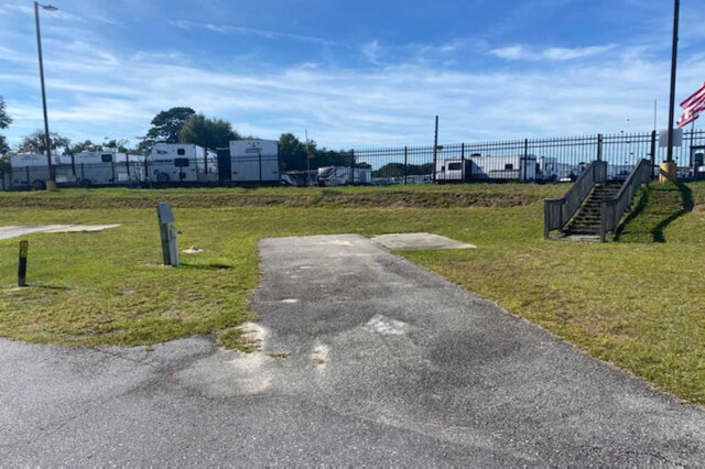 Image 5 for 135) 135) (Pull-In)