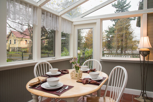 Image 2 for Victoria's Flower Garden Suite