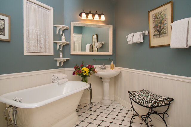 Image 1 for Castle Wall