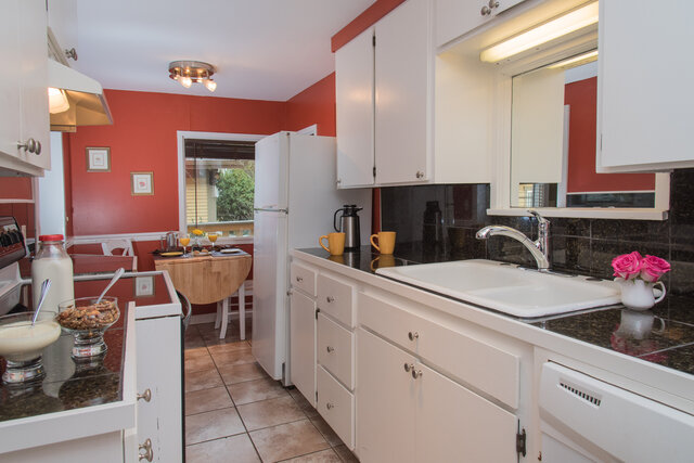 Image 5 for Roche Harbor Suite