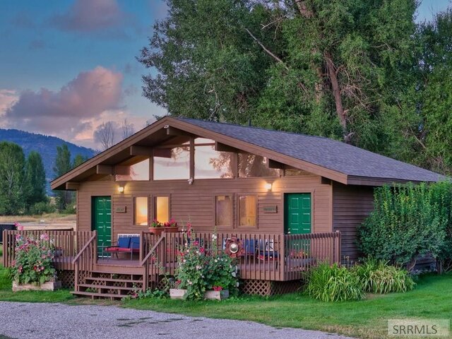 Image 1 for Rainbow Cabin