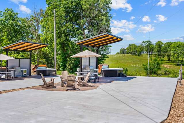 Image 2 for Luxury Deluxe Concrete BI (70'x28')