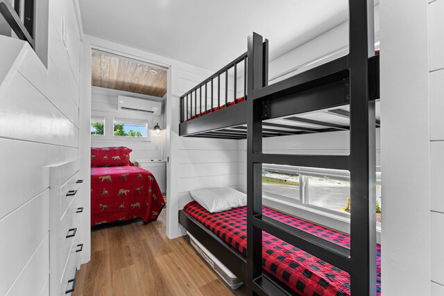 Image 10 for The Hideaway