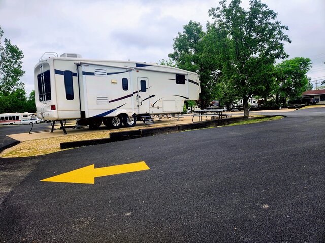 Image 2 for Pull-thru Concrete (60'x23')