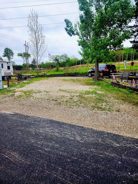 Image 1 for Pull-thru Gravel (44'x25')