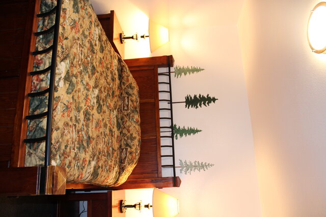 Image 8 for 23 Deluxe Fireside Queen/Double, Two Bedroom