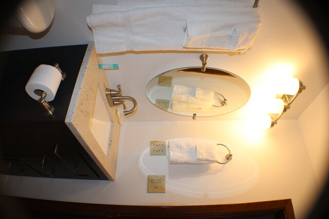 Image 10 for 23 Deluxe Fireside Queen/Double, Two Bedroom