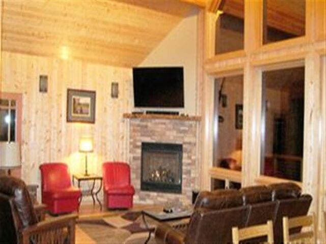 Image 2 for Retreat 7 Bedroom