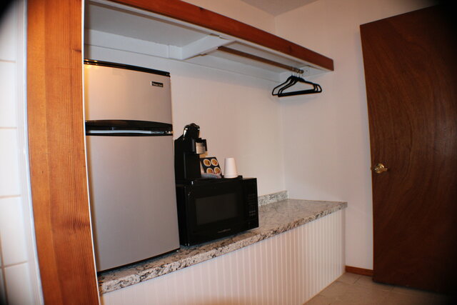 Image 5 for A03 Motel Queen