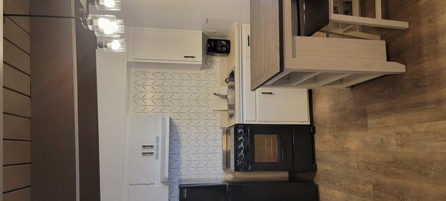 Image 10 for S-10 Studio Queen